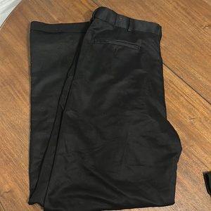 ☀️3/$20 George Black dress pants.